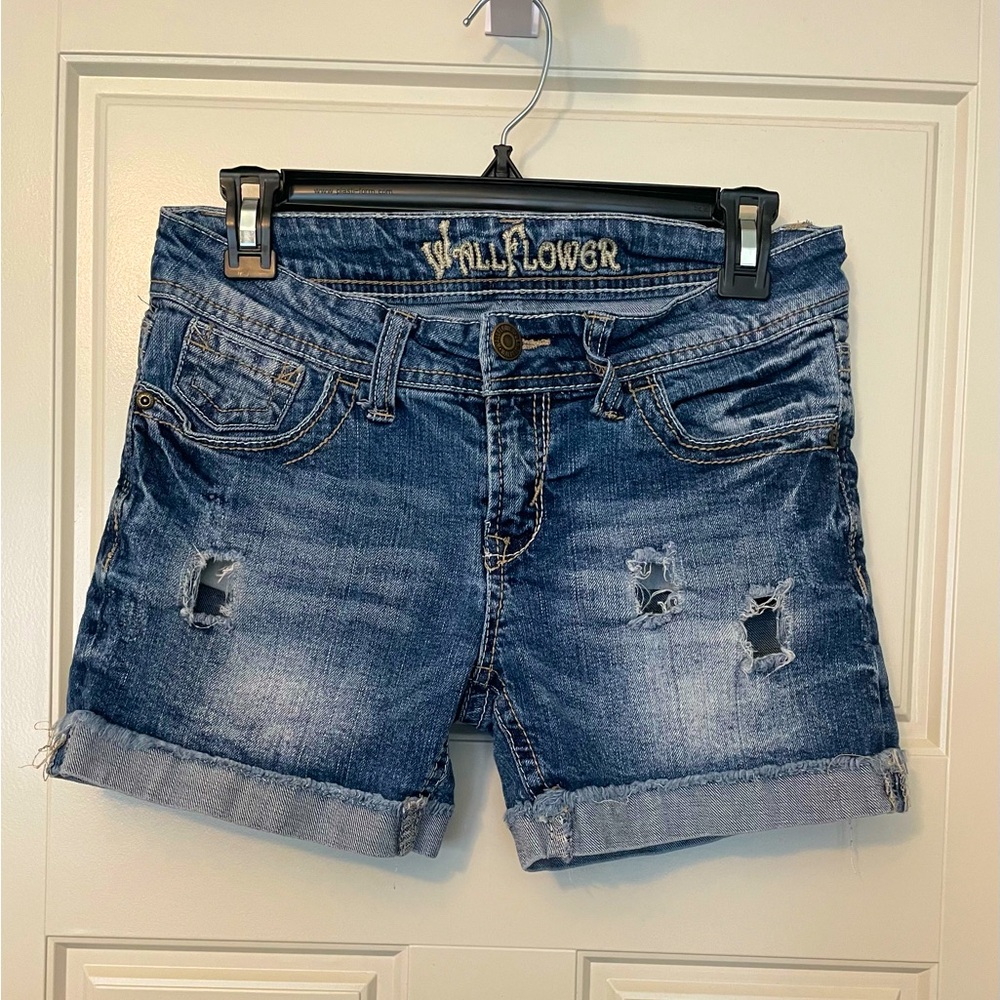 WallFlower Denim Shorts Womens Juniors Distressed Cuffed Mid Rise Size 7
